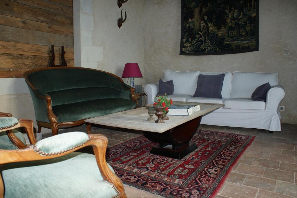 Chateau De La Fresnaye Bed and Breakfast Saint-Aubin-de-Luigné Kamer foto