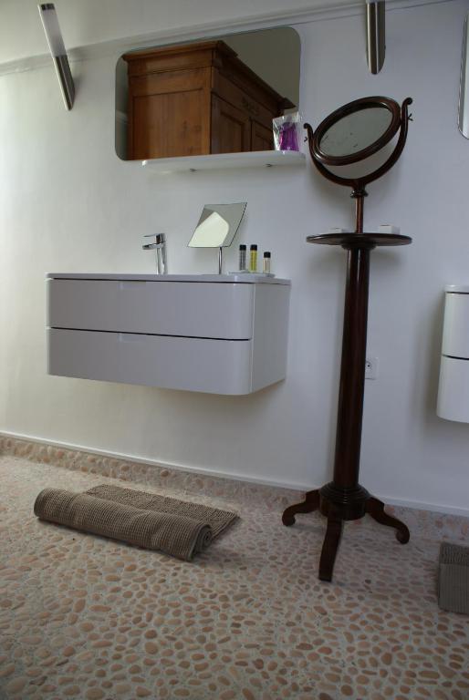 Chateau De La Fresnaye Bed and Breakfast Saint-Aubin-de-Luigné Kamer foto